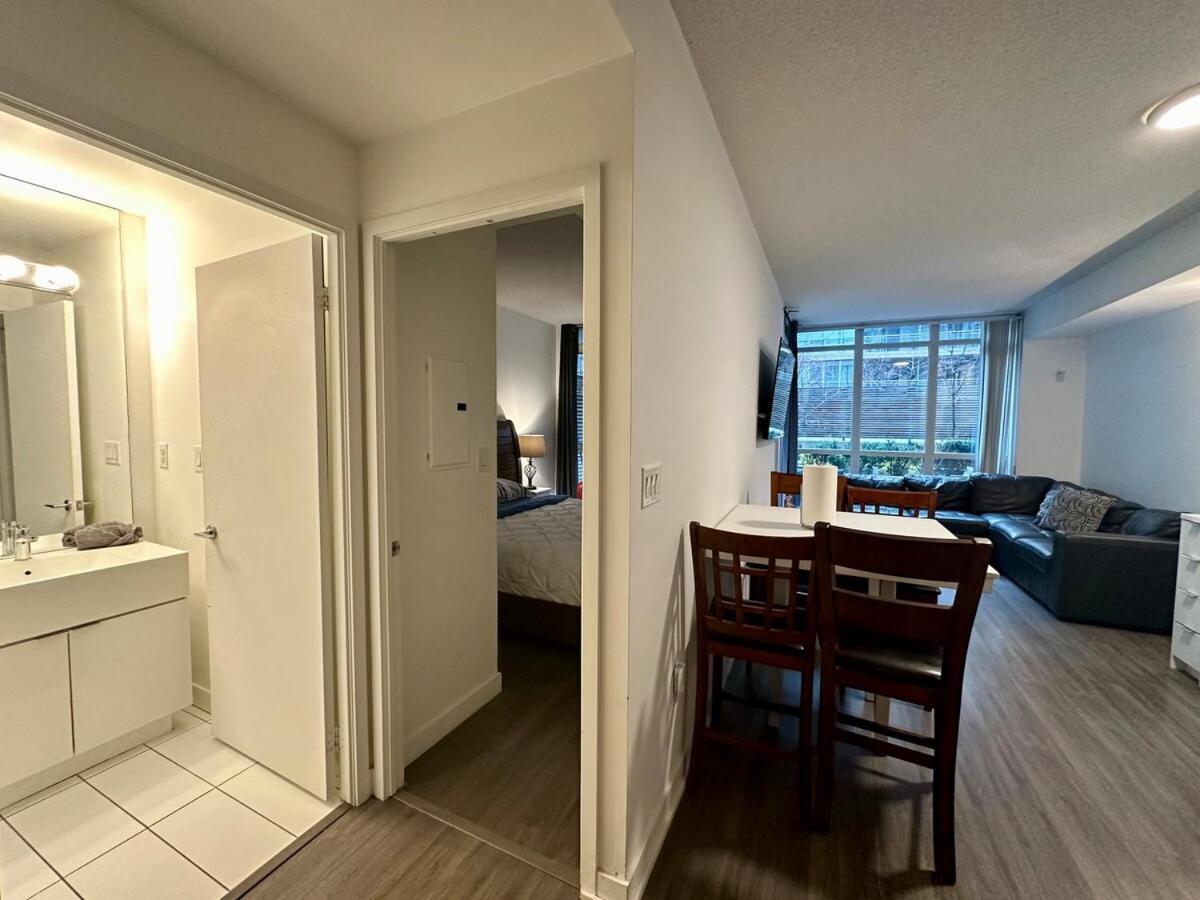 Kingbed & Bunkbed & Terrace Apartman Toronto Kültér fotó